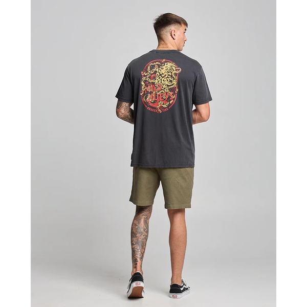 Kraken Tins Short Sleeve Tee - Washed Black